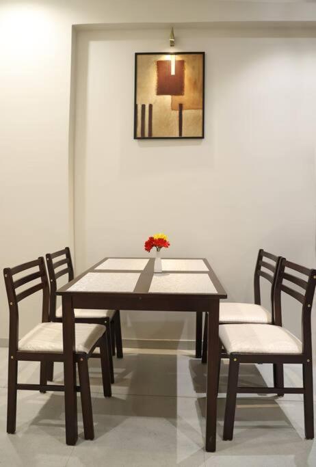 'Sumadhu Homes 301 ' Kolhapur Exterior foto